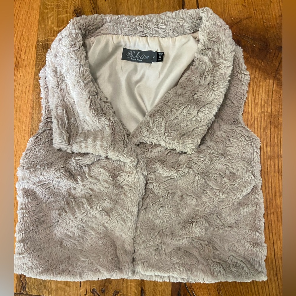 Collection Costa Blanca Super Soft Faux Fur Gray Vest, Single Snap Closure, Med